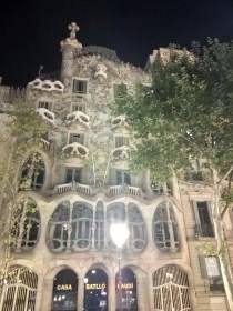 Casa Batlló in the night
